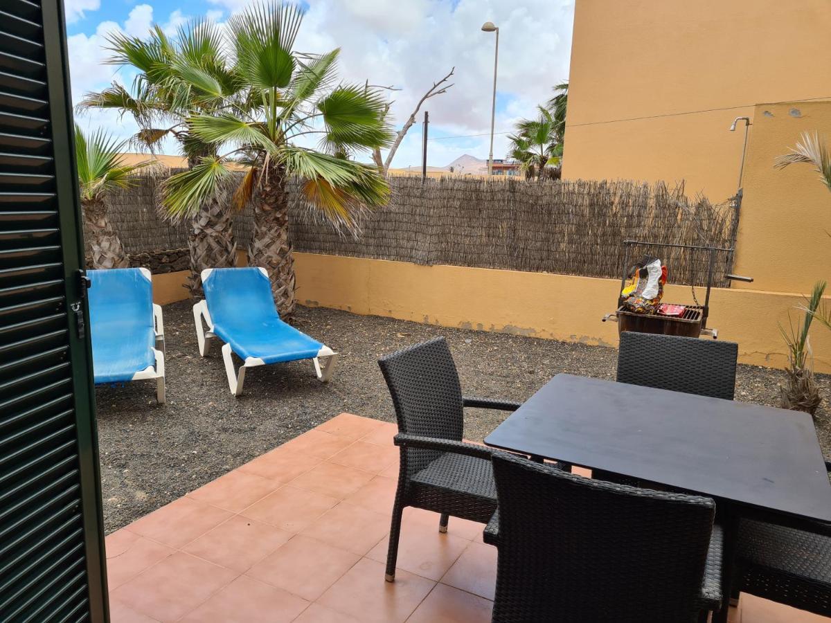 Amagante Hostel Corralejo Exterior foto